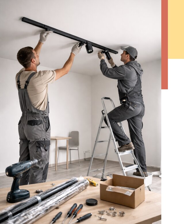 Установка трековых светильников в натяжной потолок в Мценске от 4253 руб. | ОТДЕЛОЧНИК-Мцн